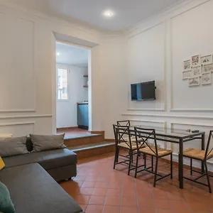  Appartamento Joivy Trevi Fountain's Relais